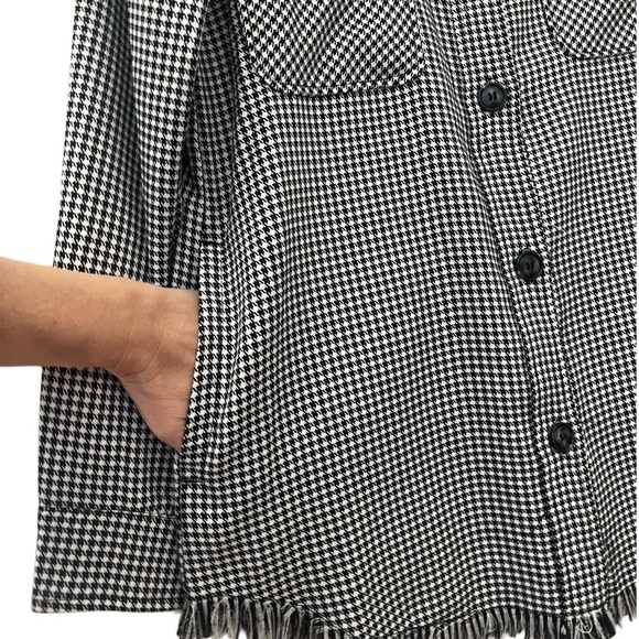 Fringe Houndstooth Shacket Black/White - Picture 4 of 9